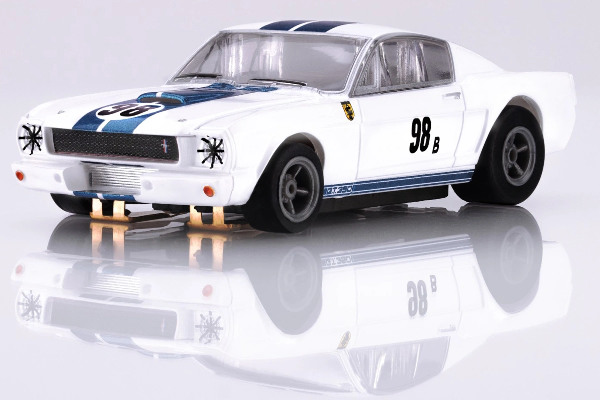 Shelby Mustang GT350R 1965 Miles blau/weiß