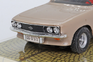 Opel Manta A pastellbeige