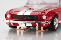 Shelby Mustang GT350 1966 rot mit weißen Streifen 5