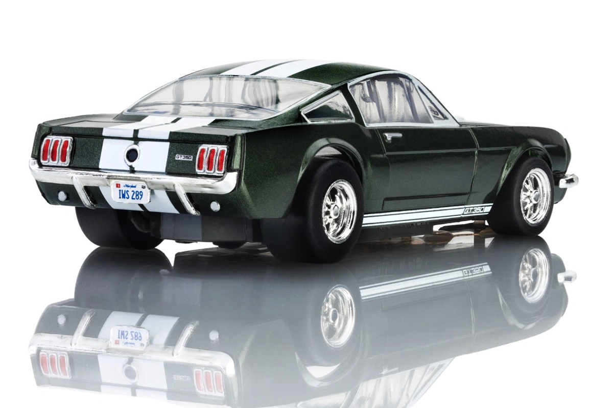 Shelby Mustang GT350 1966 farngrün mit weißen...