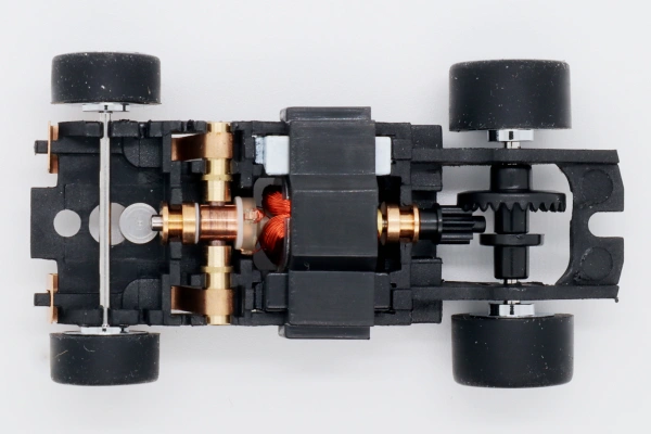 JAG TR-3 Chassis RTR 6 Ohm 1/64 gallery 2_2nd