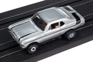 1970 Chevrolet Nova Yenko Deuce silber/schwarz