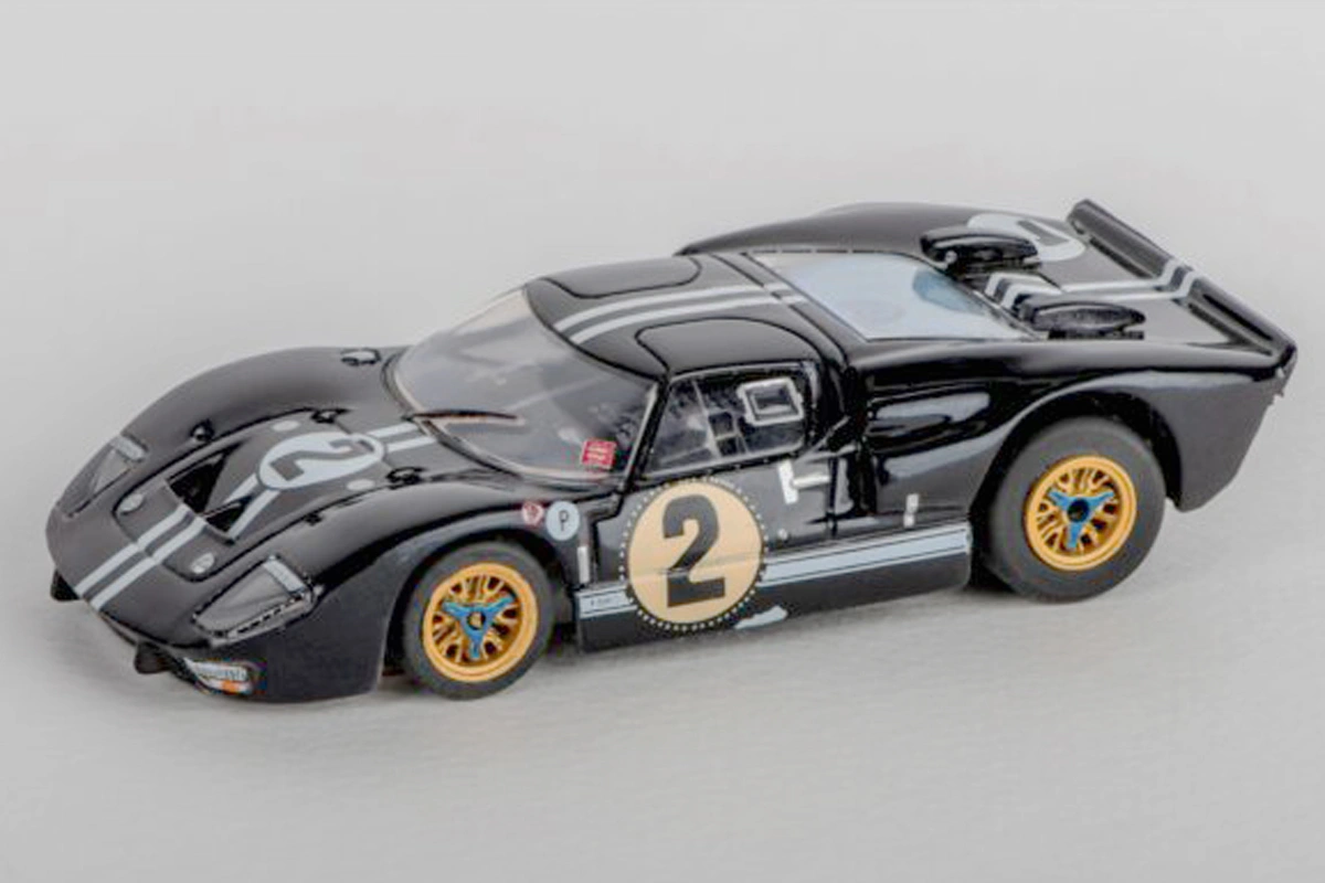 Ford GT40 Mark IIB #2 nachtblau Sebring 1966