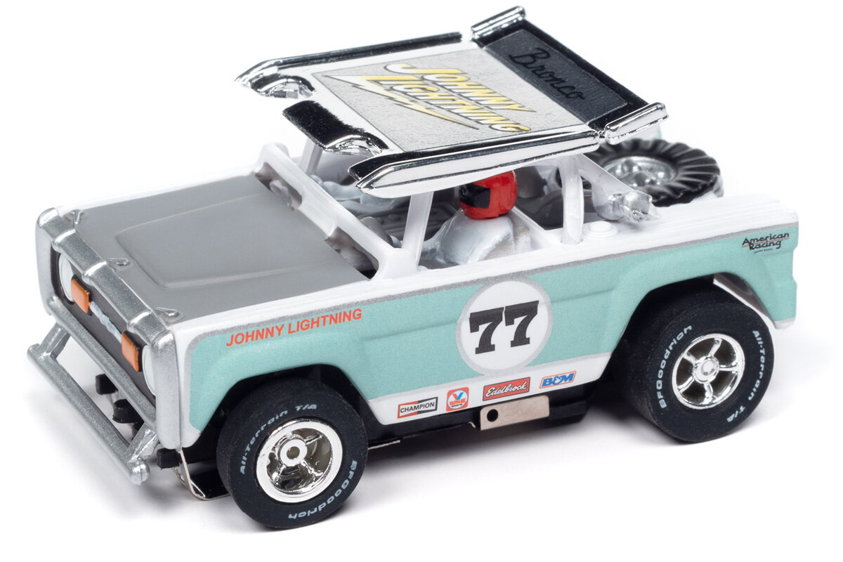 1972 Ford Baja Bronco white/light teal