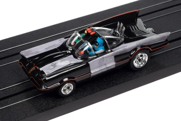 1966 Batmobile schwarz mit Reparaturflic gallery