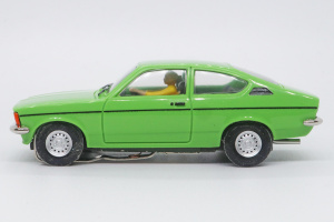 Opel Kadett Coupe C signalgruen