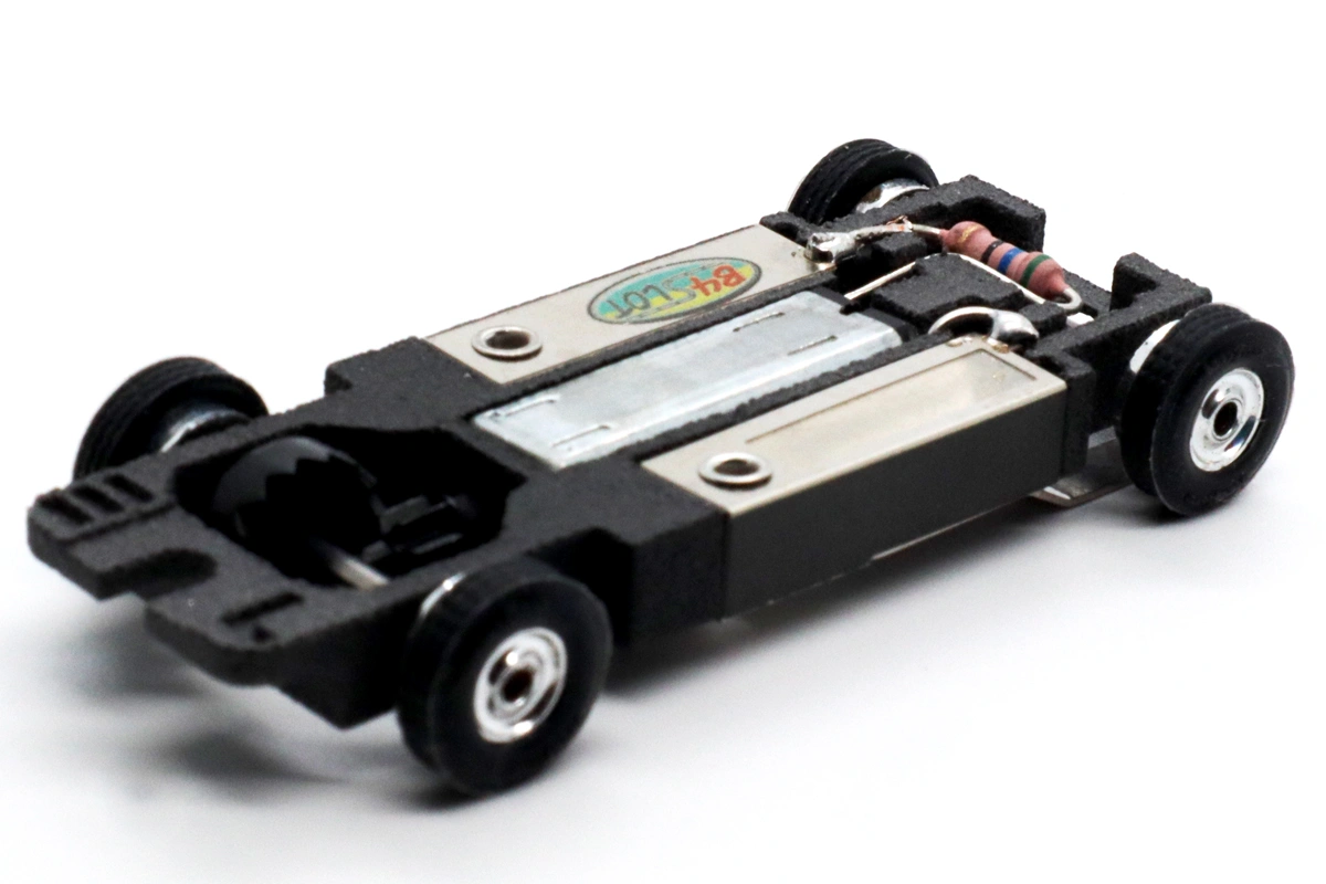 B4Slot UltraLow Chassis UL3 -L 1/64 AW lang verpackt in...