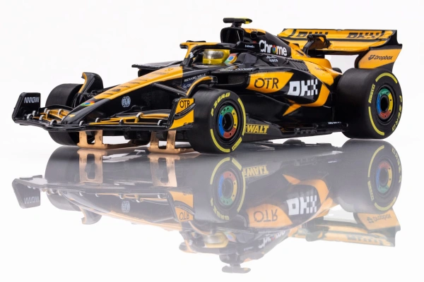 McLaren F1 MCL38 no4 AU2024 gallery