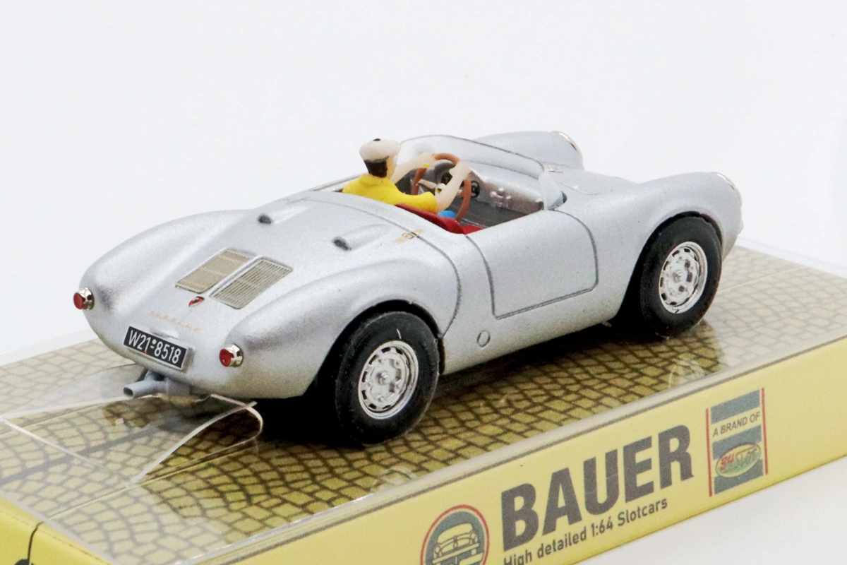 Porsche 550 Spyder silber