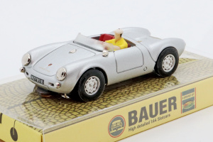 Porsche 550 Spyder silber